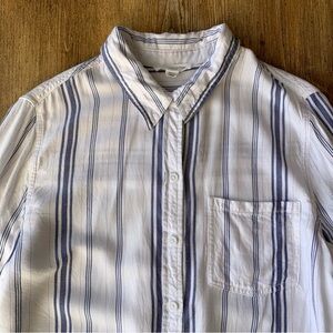 Beach Lunch Lounge Button Down Shirt Medium Blue White Stripe